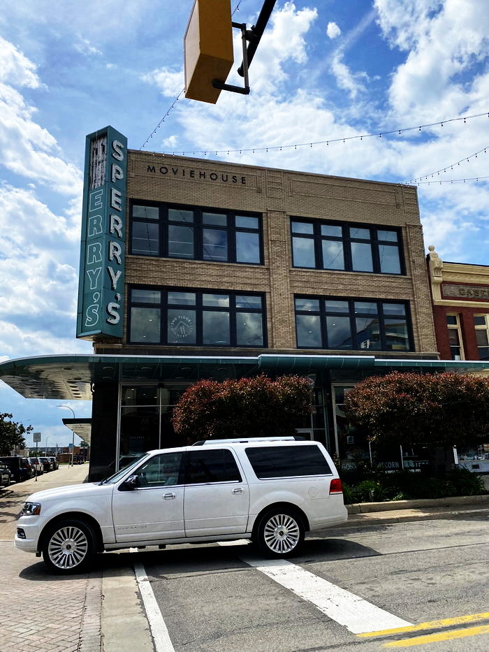 Sperrys Moviehouse Port Huron - June 11 2022 Photo (newer photo)